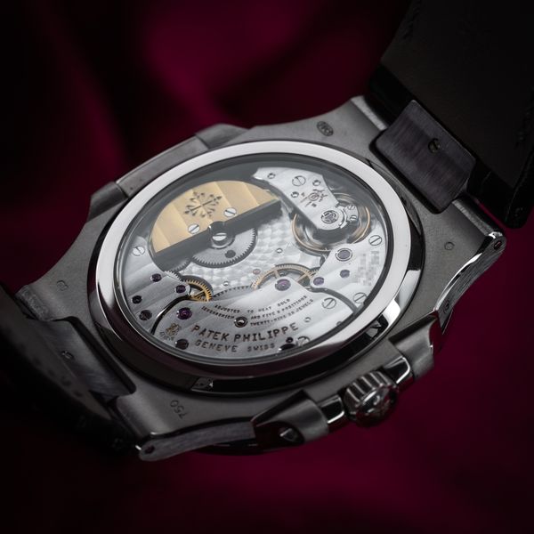 Patek Philippe Nautilus 5712G-001